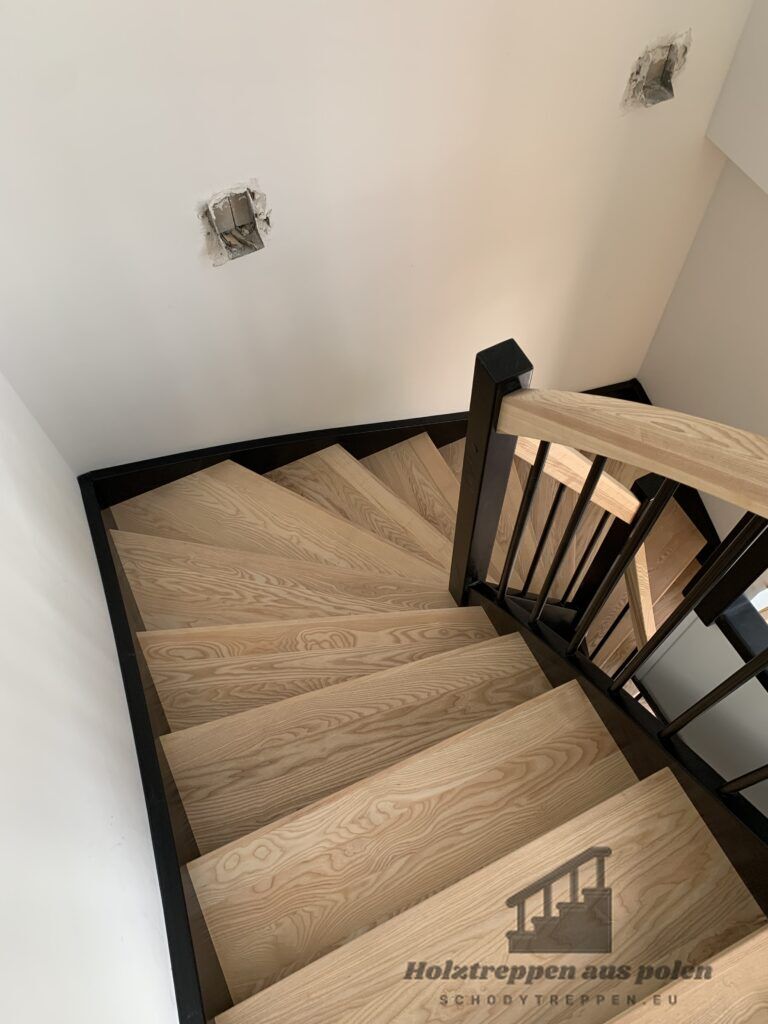 treppeausesche_schody_treppen