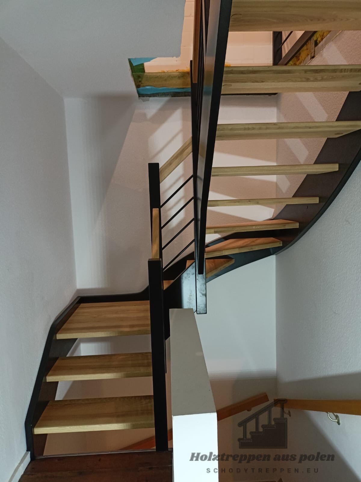 treppenmitpodest_schody_treppen