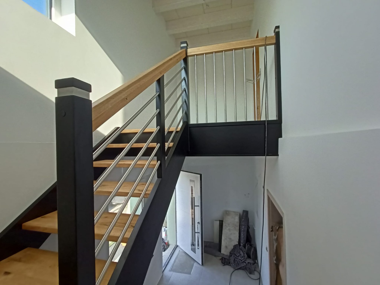 holztreppe mit stauraum