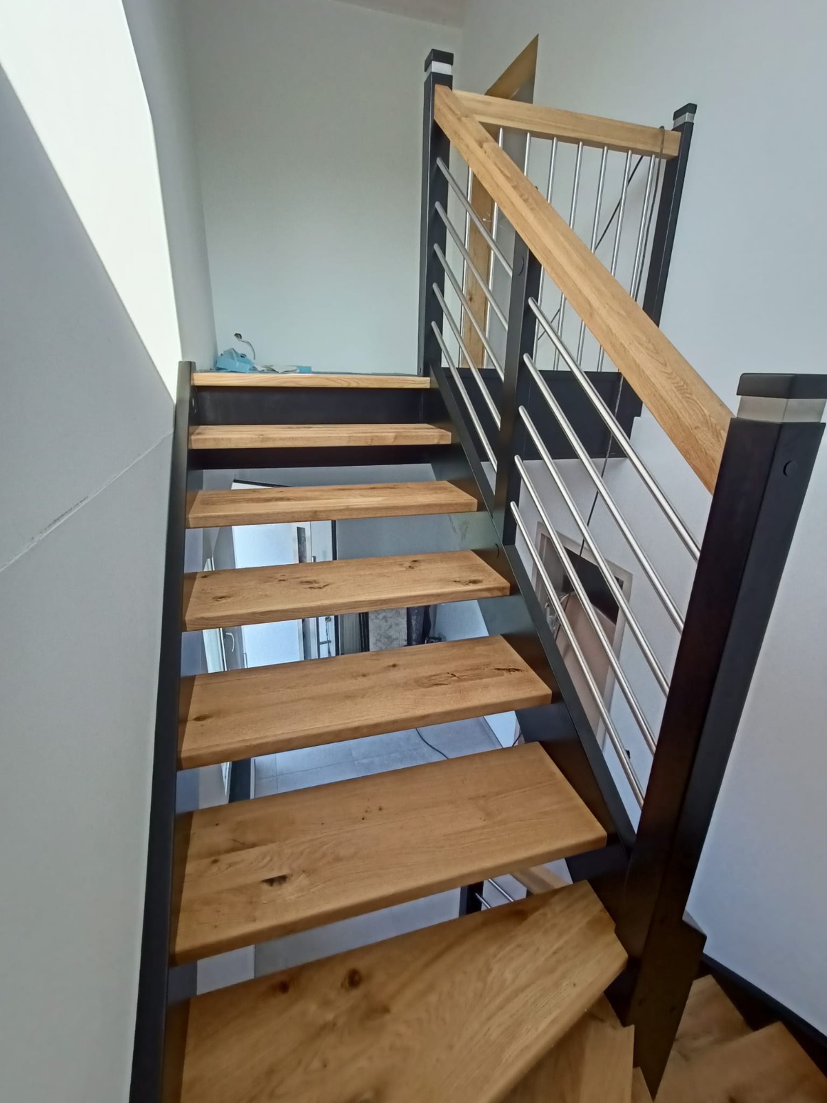 holztreppe mit led beleuchtung