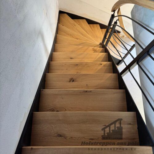 Holztreppe nach Maß